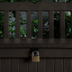 5' X 2' Keter Iceni Wood-Effect Garden Storage Bench (1.4m X 0.6m) 22 5' X 2' Keter Iceni Wood-Effect Garden Storage Bench (1.4m X 0.6m) -Lifetina Shop 249504 keter iceni storage bench feature2 min