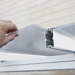 7' X 7' Palram Canopia Sierra White Clear Patio Cover (2.28m X 2.25m) -Lifetina Shop 703348 7x7 palram sierra white patio cover close up6 min 1