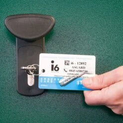 5'2 X 3'7 Asgard Flexistore 1511 Metal Shed (1.58m X 1.1m) -Lifetina Shop asgfs1511 5x4 asgard flexistore 1511 metal storage close up10 min 1