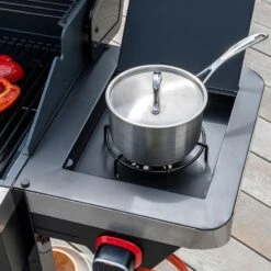 Norfolk Grills Vista 300 Burner Gas BBQ Grill -Lifetina Shop vista300 sb grill feature3 min